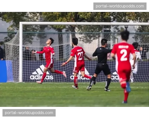 经典瞬间：长途奔袭七十米后单刀破门，引爆全场