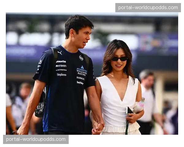 阿尔本与威廉姆斯车队完成多年续约